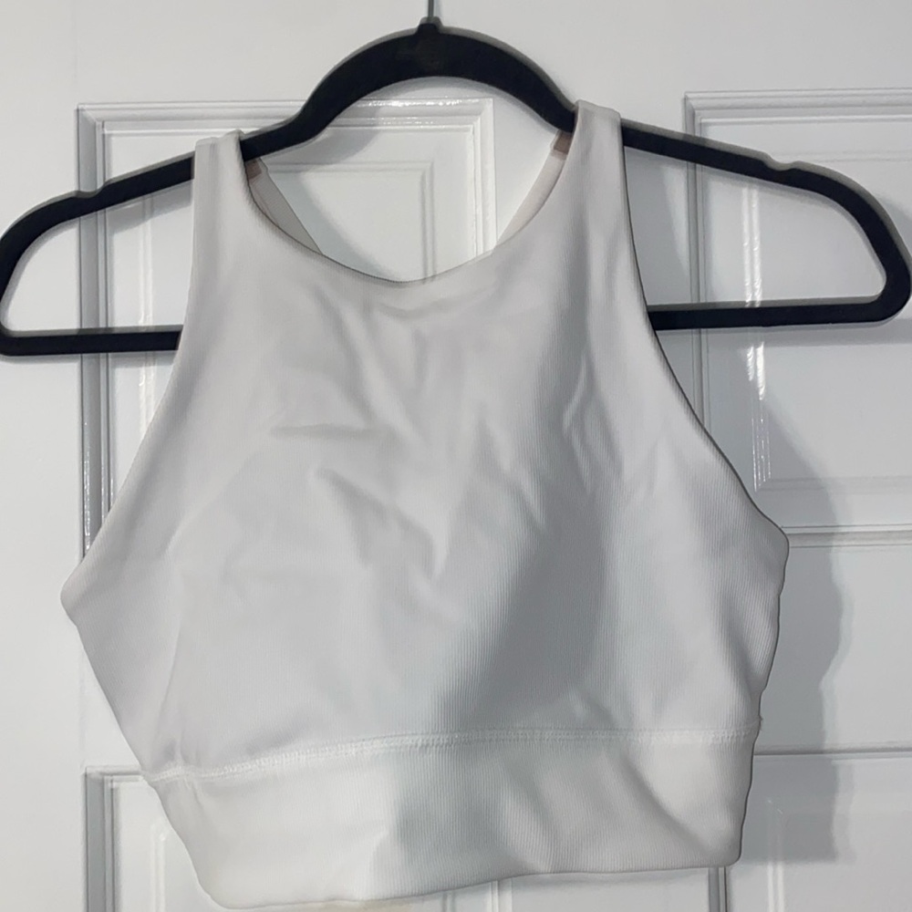 Lululemon high neck sports bra - Picture 2 of 4